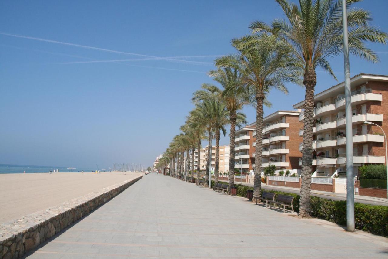 קאלאפיי R142 Manila Resort Central מראה חיצוני תמונה