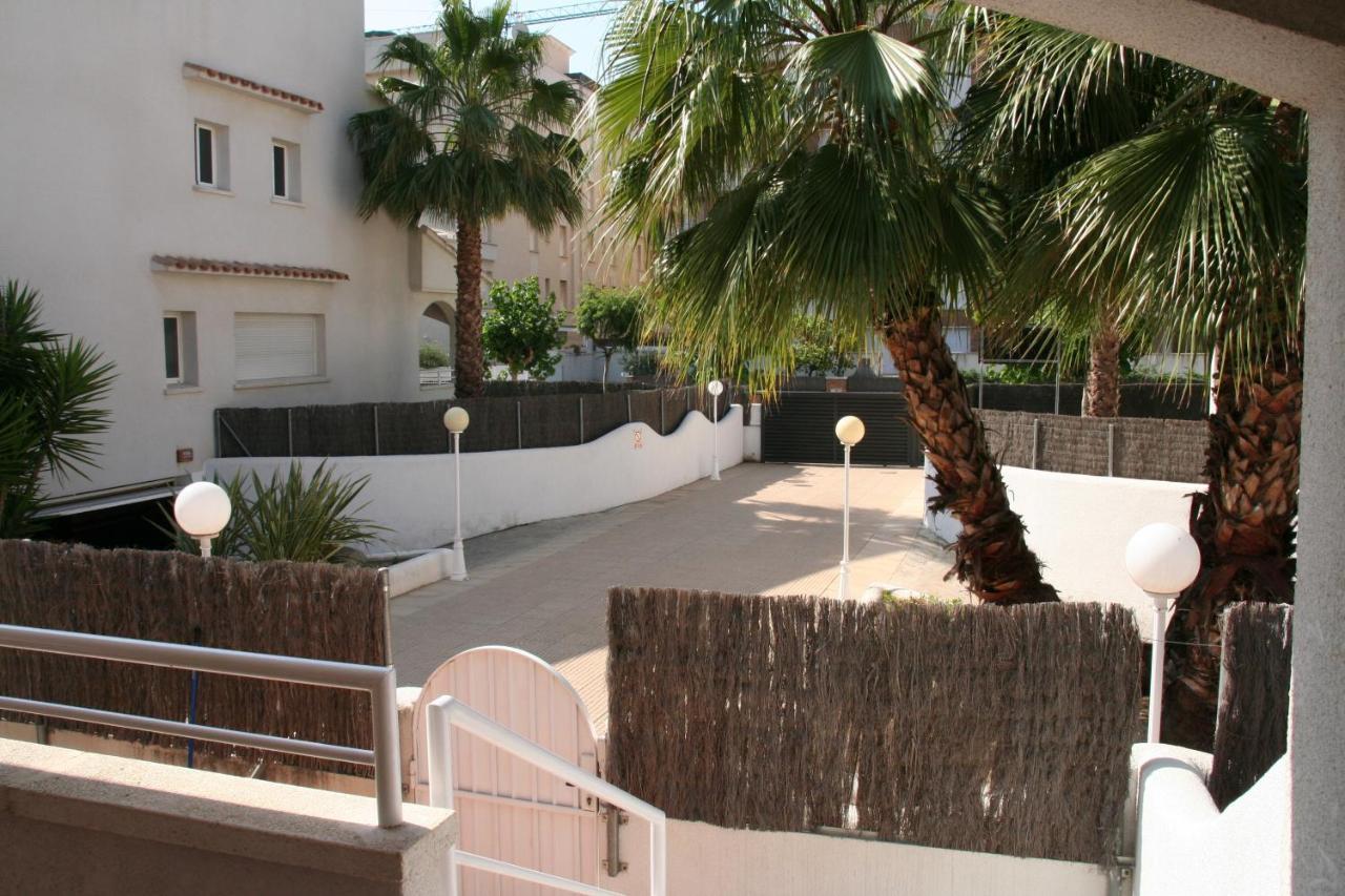 קאלאפיי R142 Manila Resort Central מראה חיצוני תמונה